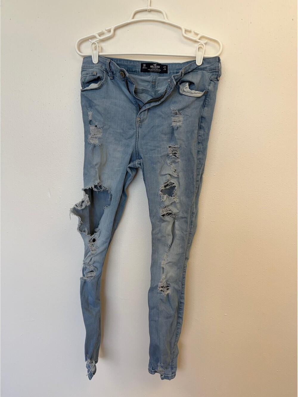 Hollister Curvy High-Rise Super Skinny Distressed Jeans Size 13R